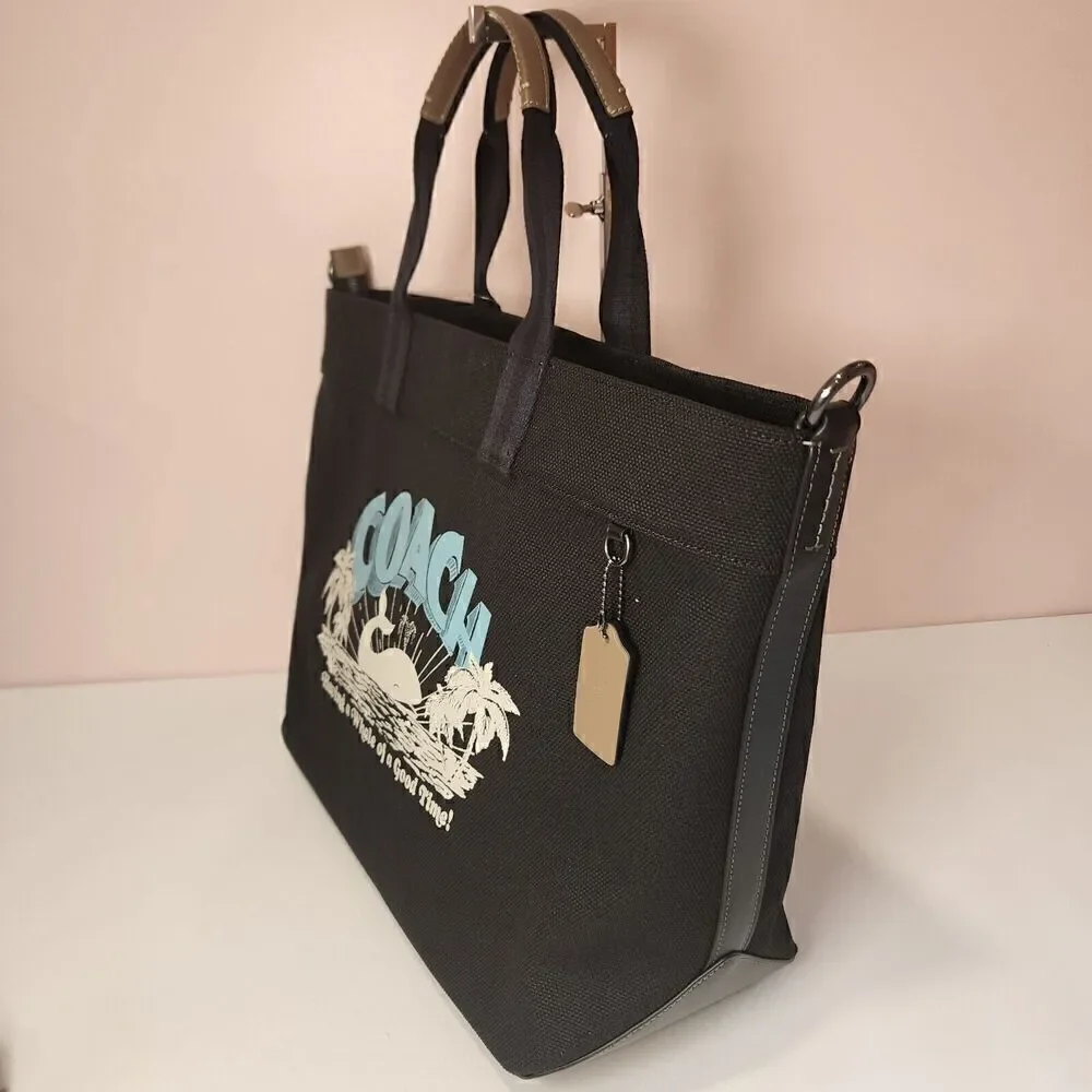 NWT Coach CT899 Tote Bag 38 With Whale Graphic